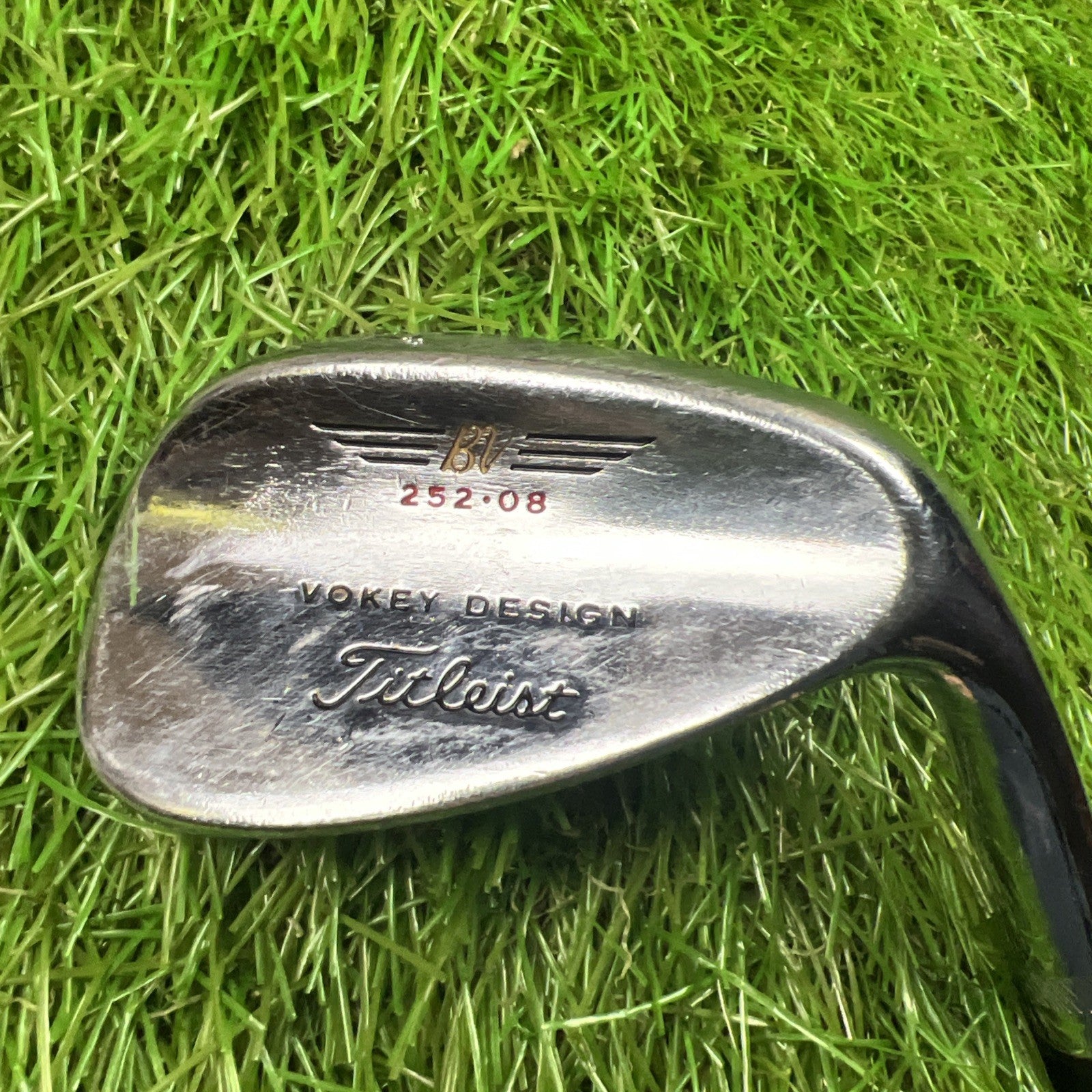 Titlesit Vokey 52° Wedge BV 252-08 RH Dynamic Gold Wedge Flex Shaft 36.5"