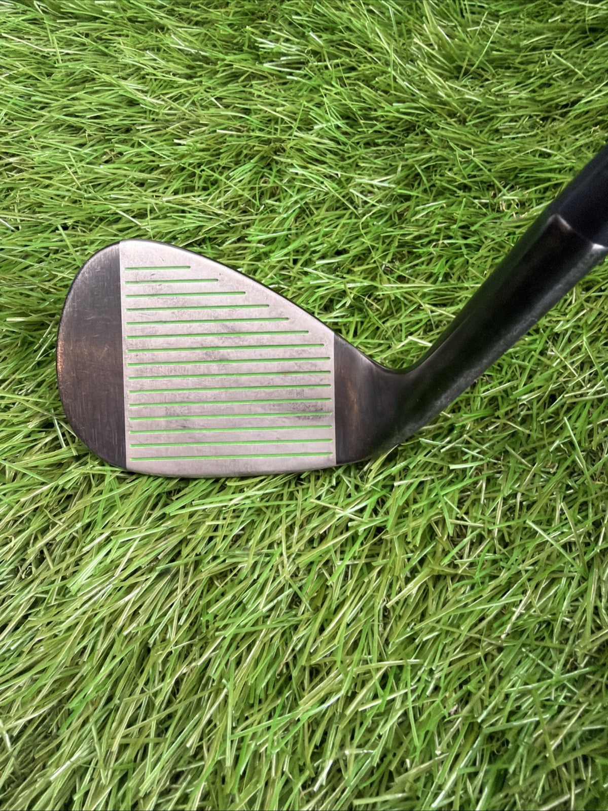 Bombtech Golf 52° Wedge RH Steel Shaft 35.25"