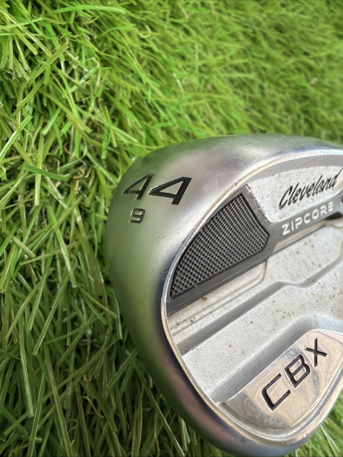 Cleveland CBX Zipcore 44° Wedge RH Dynamic Gold 115 Spinner Wedge Flex Shaft 36"
