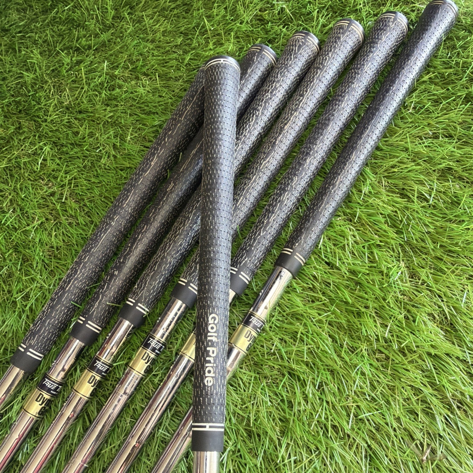 Nike VR II Pro Combo Iron Set (4-PW) Forged RH Dynamic Gold S300 Stiff Flex
