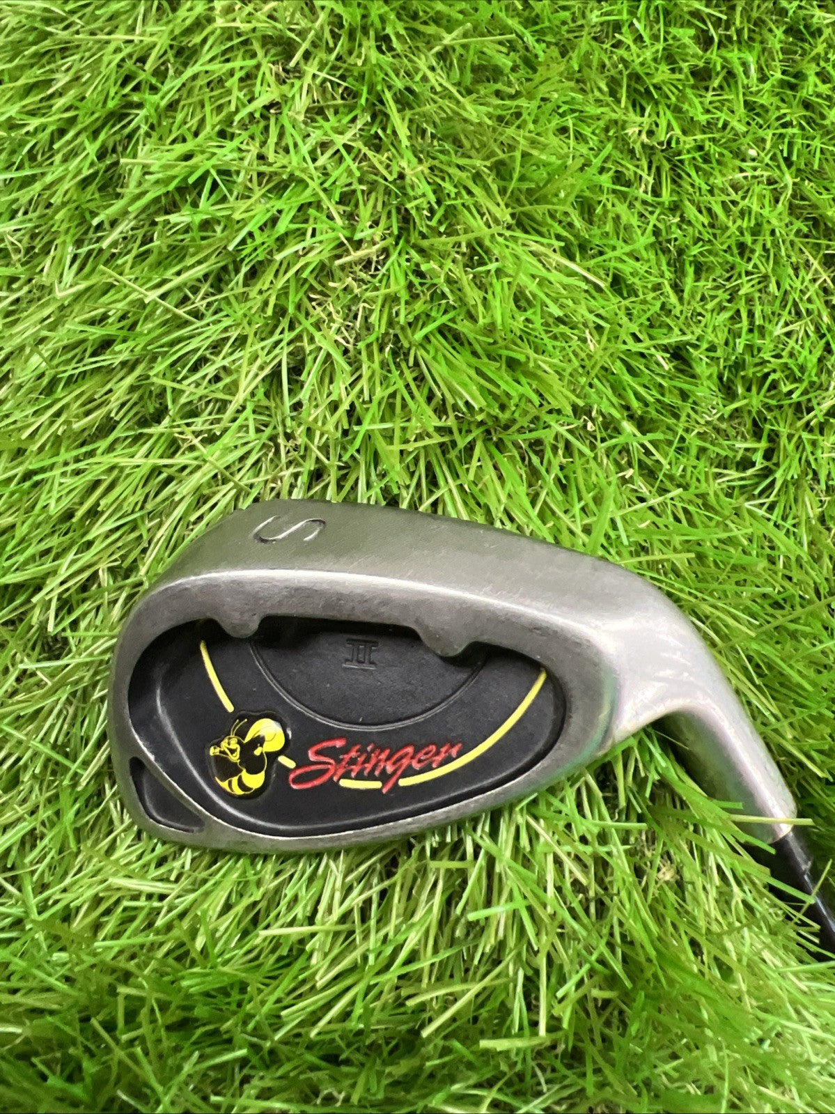 Killer Bee Stinger II Sand Wedge RH Black Rock #2 Regular Flex Shaft 37"
