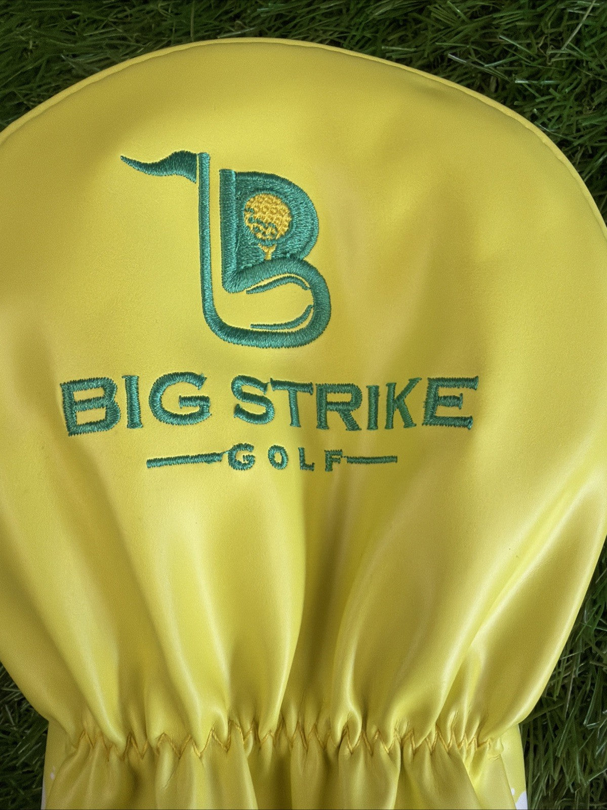 Big Strike Driver Headcover Pineapple Grove Yellow