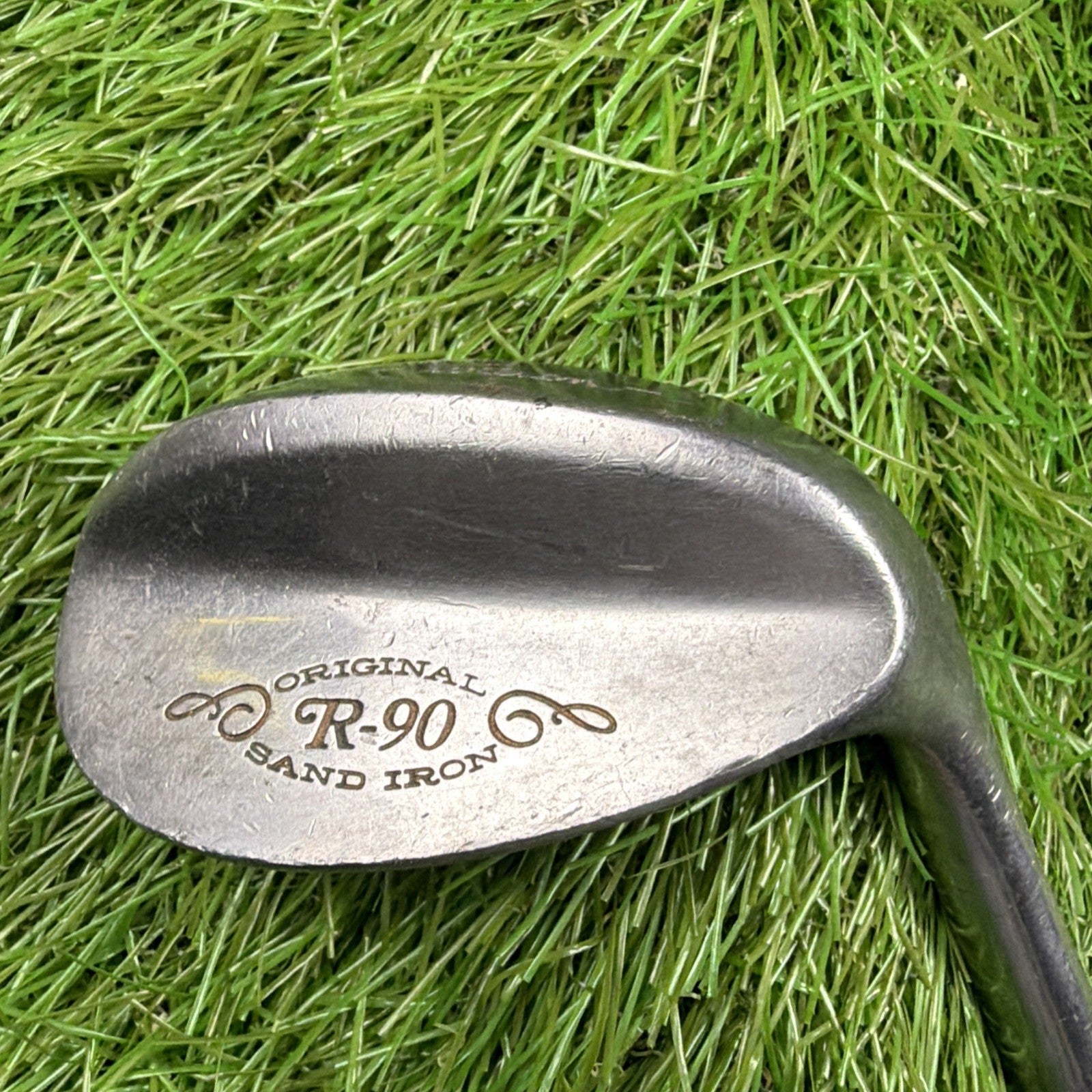 Vintage Wilson R-90 Sand Iron RH 31"