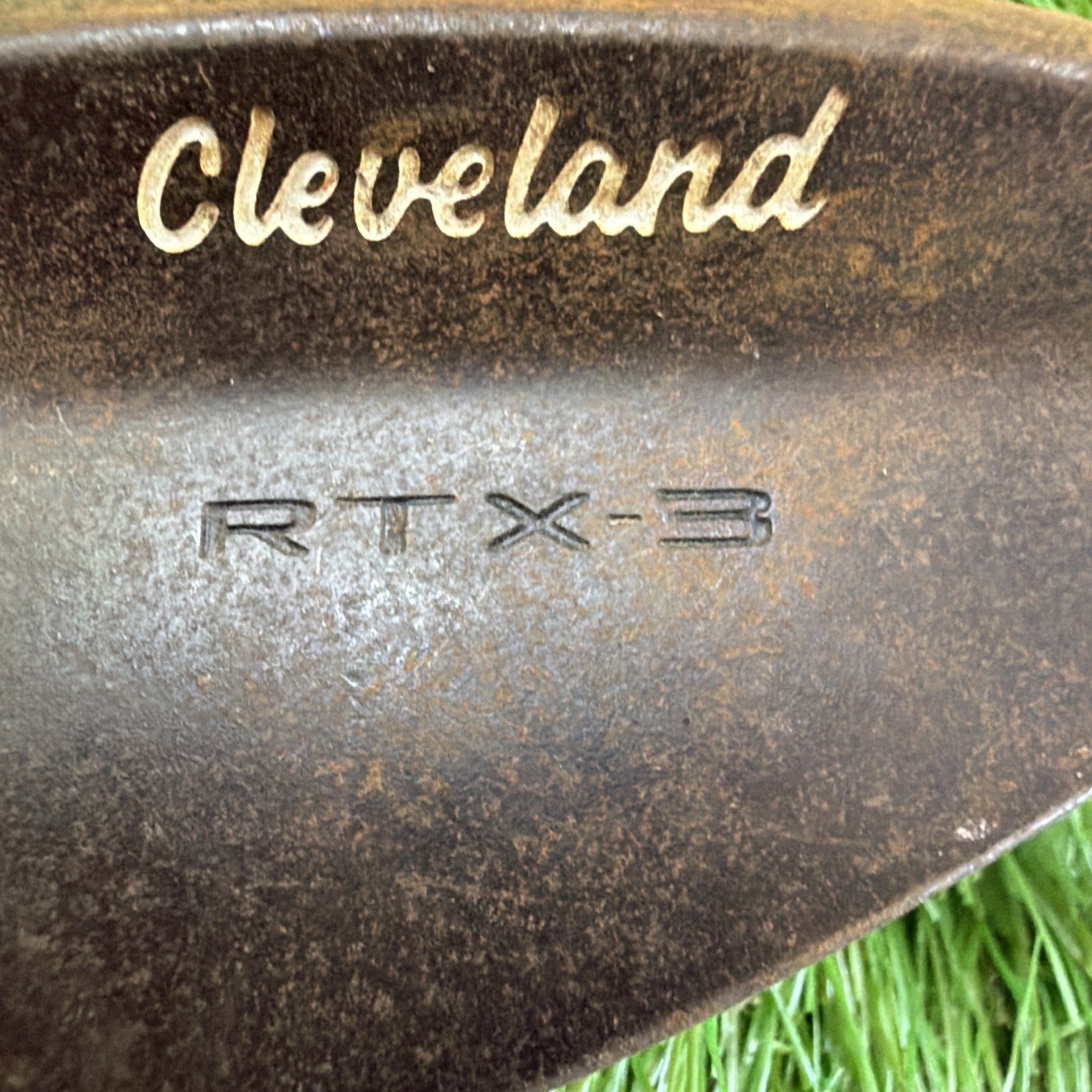 Cleveland RTX-3 Raw 52° Wedge V-MG RH Steel Shaft 36"