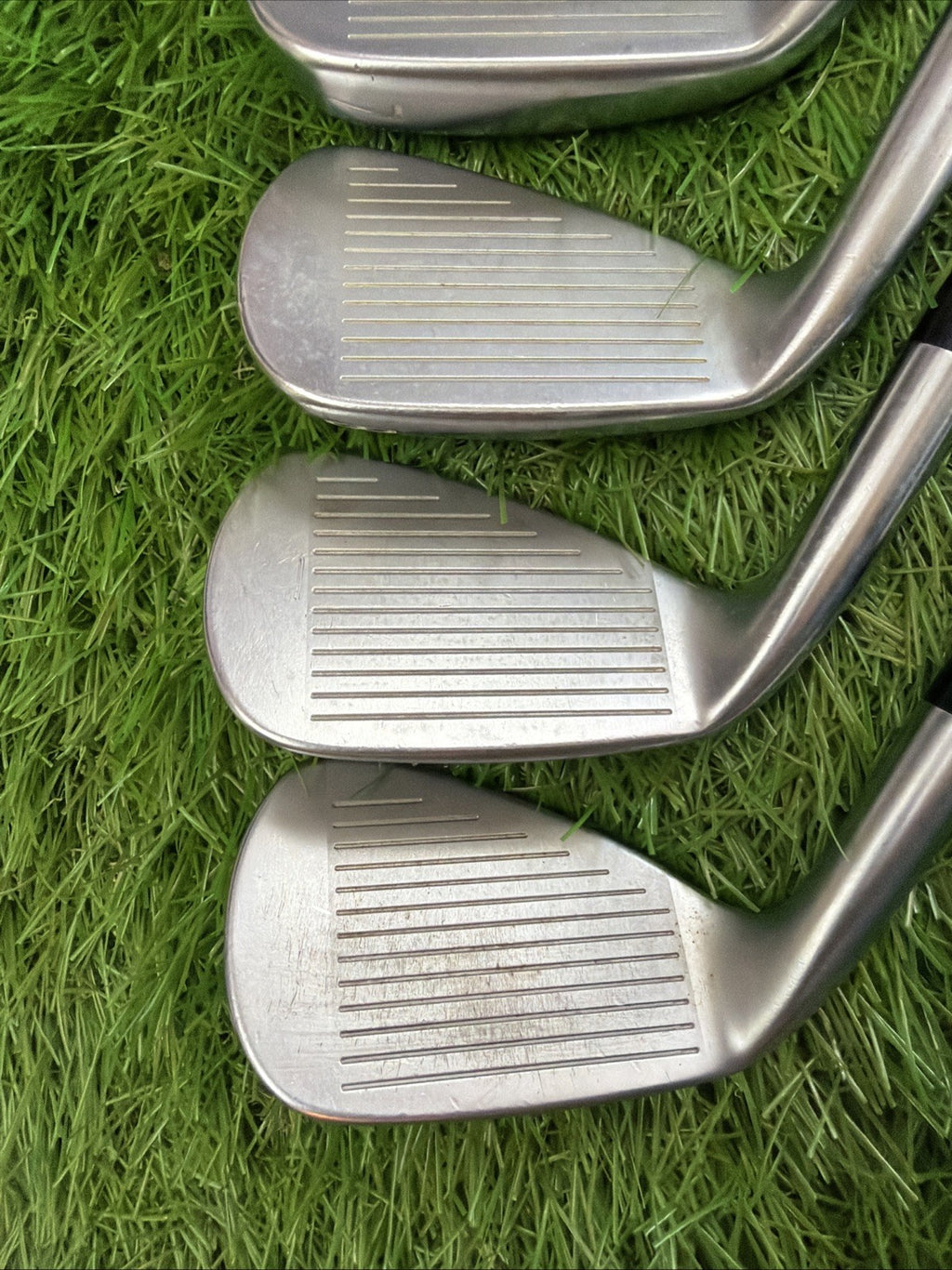 Mizuno JPX 919 Iron Set (4-PW) Forged RH Nippon Tour105 Regular Flex Shafts