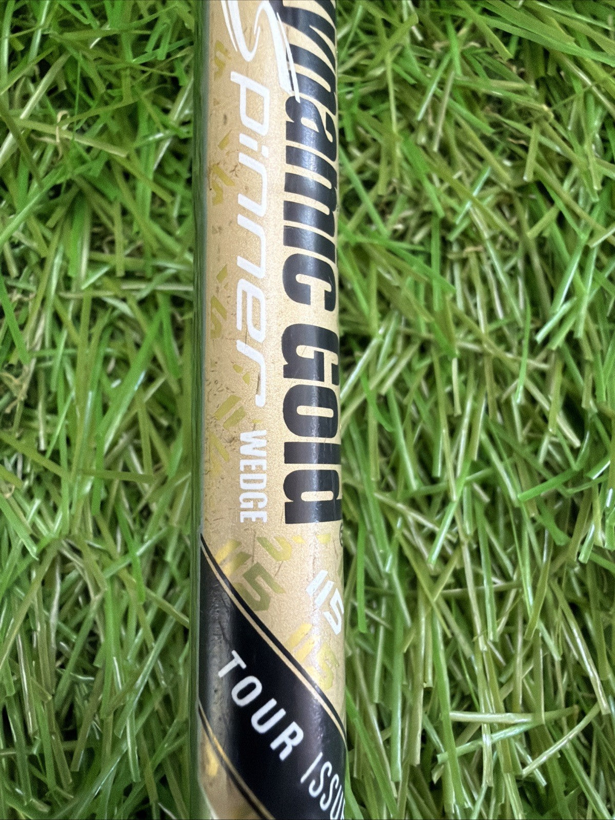 Cleveland CBX Zipcore 44° Wedge RH Dynamic Gold 115 Spinner Wedge Flex Shaft 36"