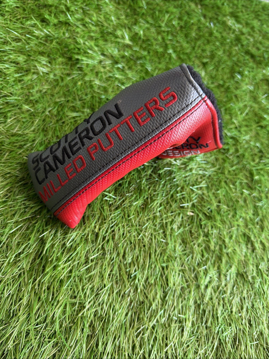 Scotty Cameron Design Putter Headcover Red / Silver