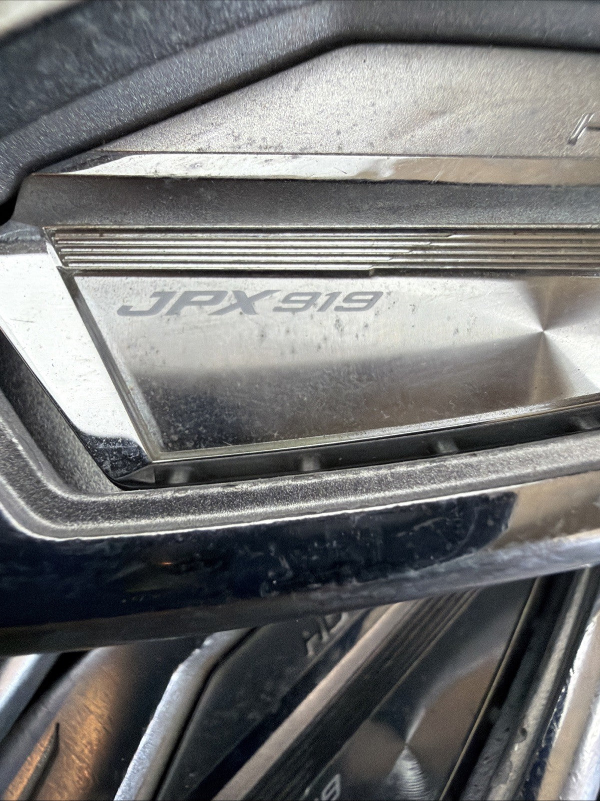 Mizuno JPX 919 Iron Set (4-PW) Forged RH Nippon Tour105 Regular Flex Shafts