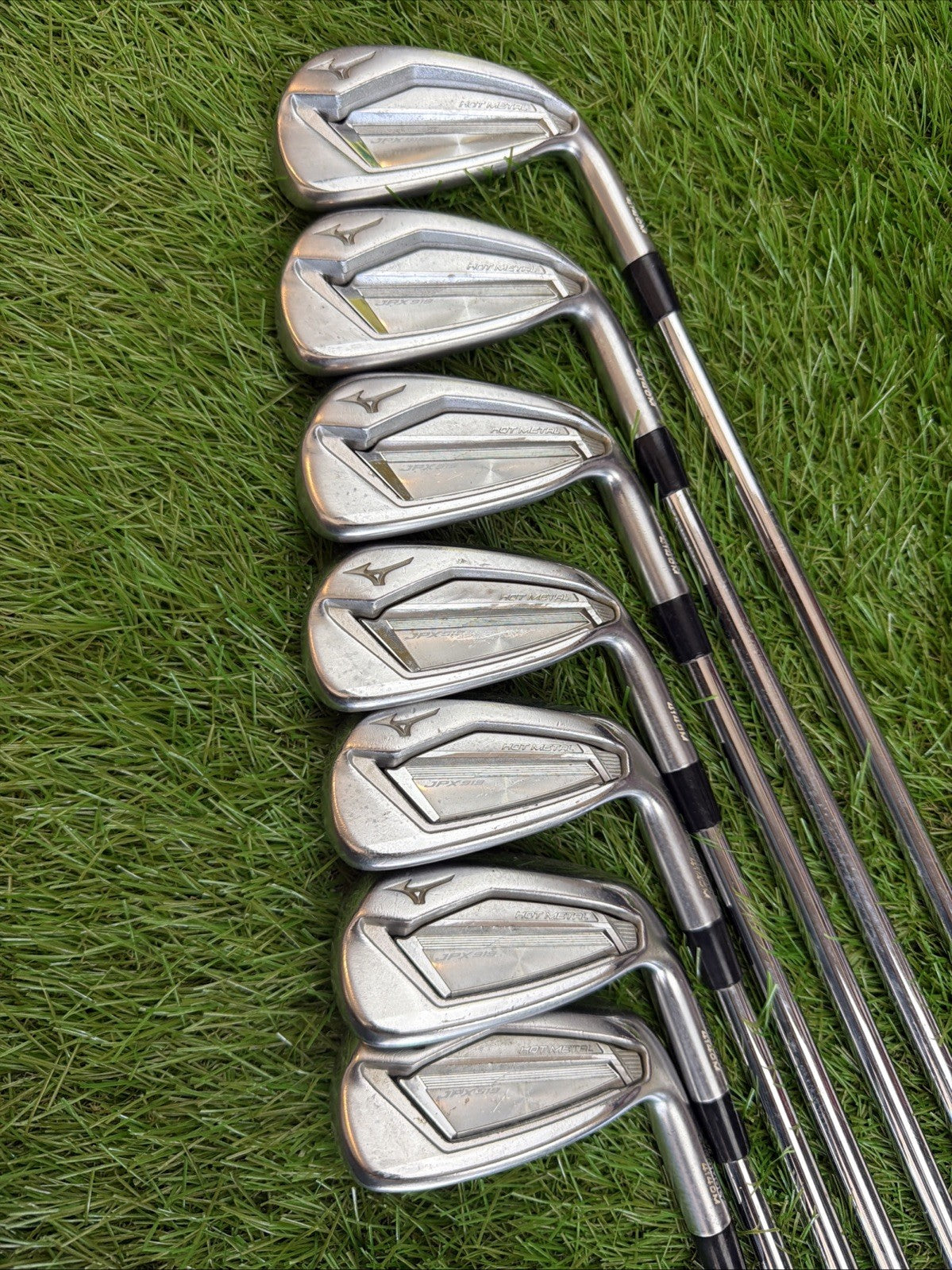 Mizuno JPX 919 Iron Set (4-PW) Forged RH Nippon Tour105 Regular Flex Shafts