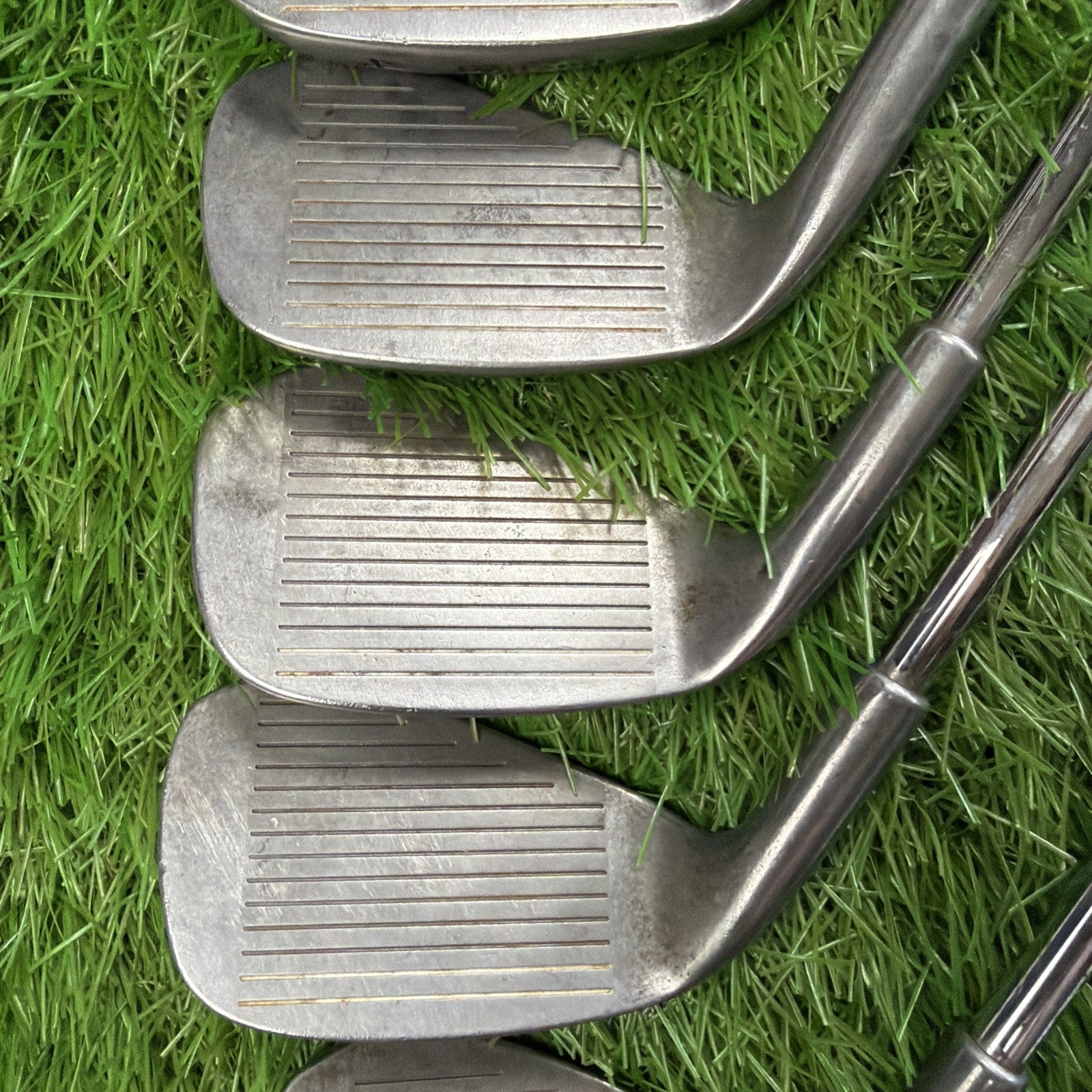 Wilson Wild Thing Oversize Iron Set (3-PW) RH Stiff Flex Steel Shafts