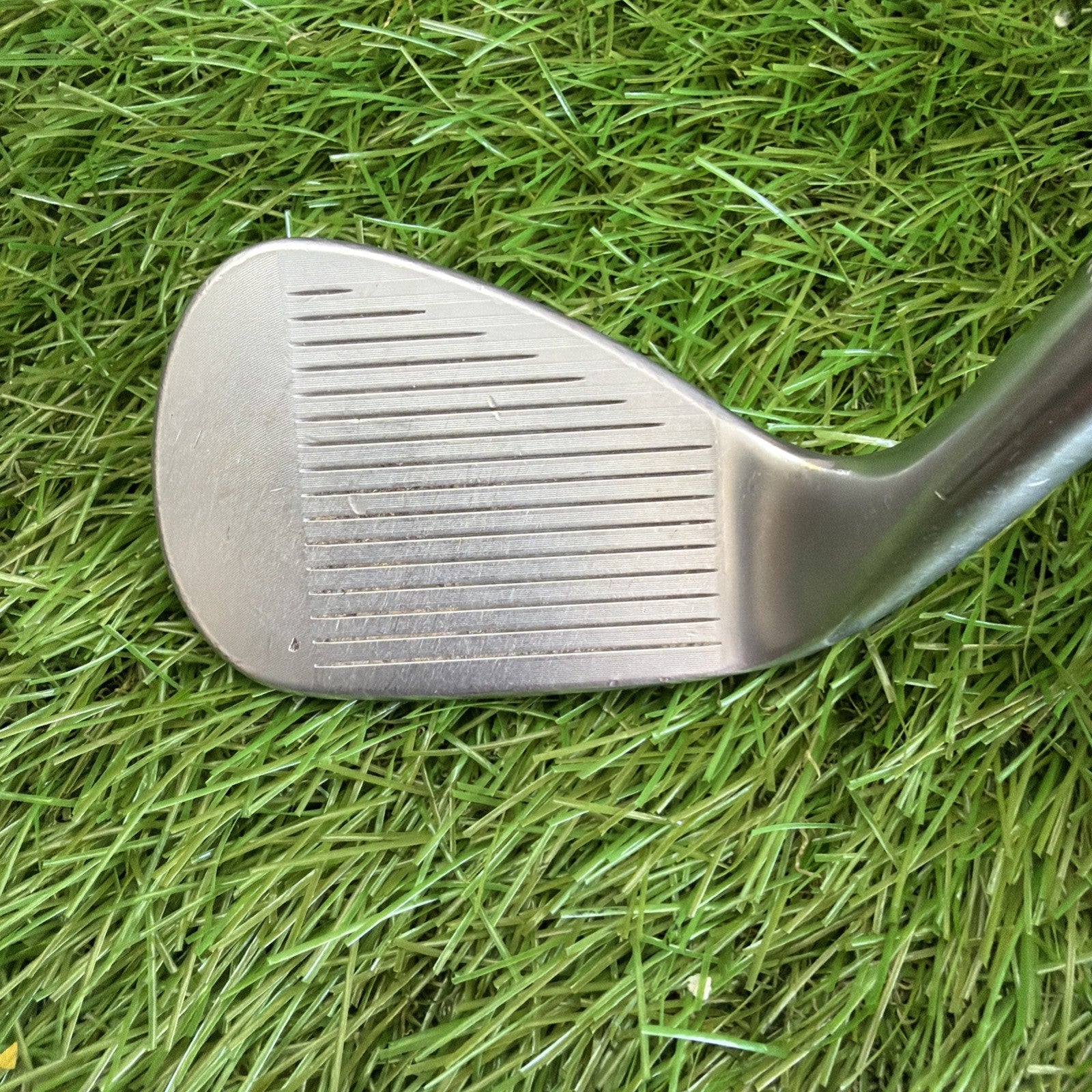 Titleist Vokey SM8 46° 10F Wedge RH Steel Shaft Wedge Flex 36"
