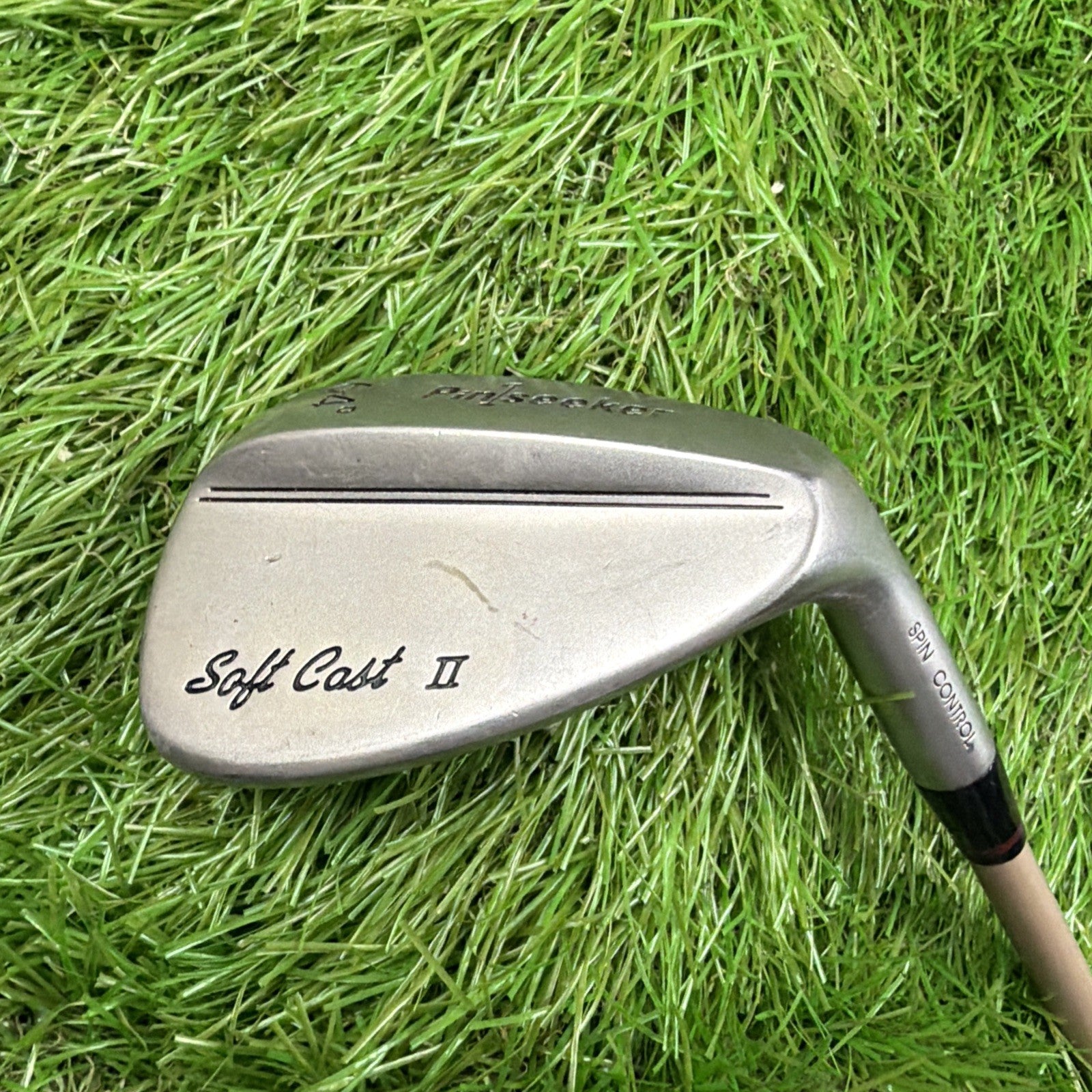 Pin Seeker 64° Lob Wedge Soft Cast II RH Expeditor II Lite Flex Shaft 34"