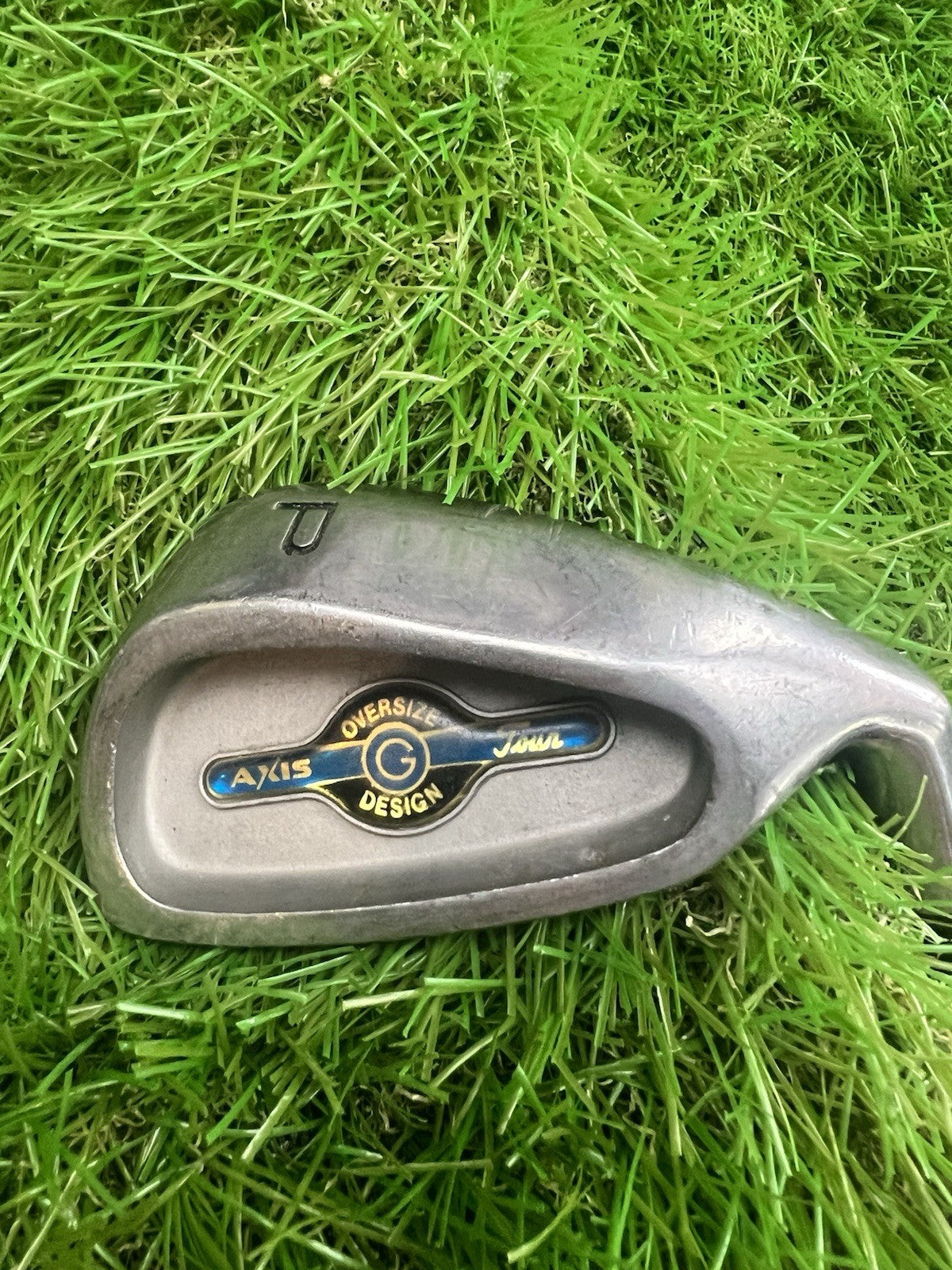 Axis Tour Pitching Wedge RH Steel Shaft
