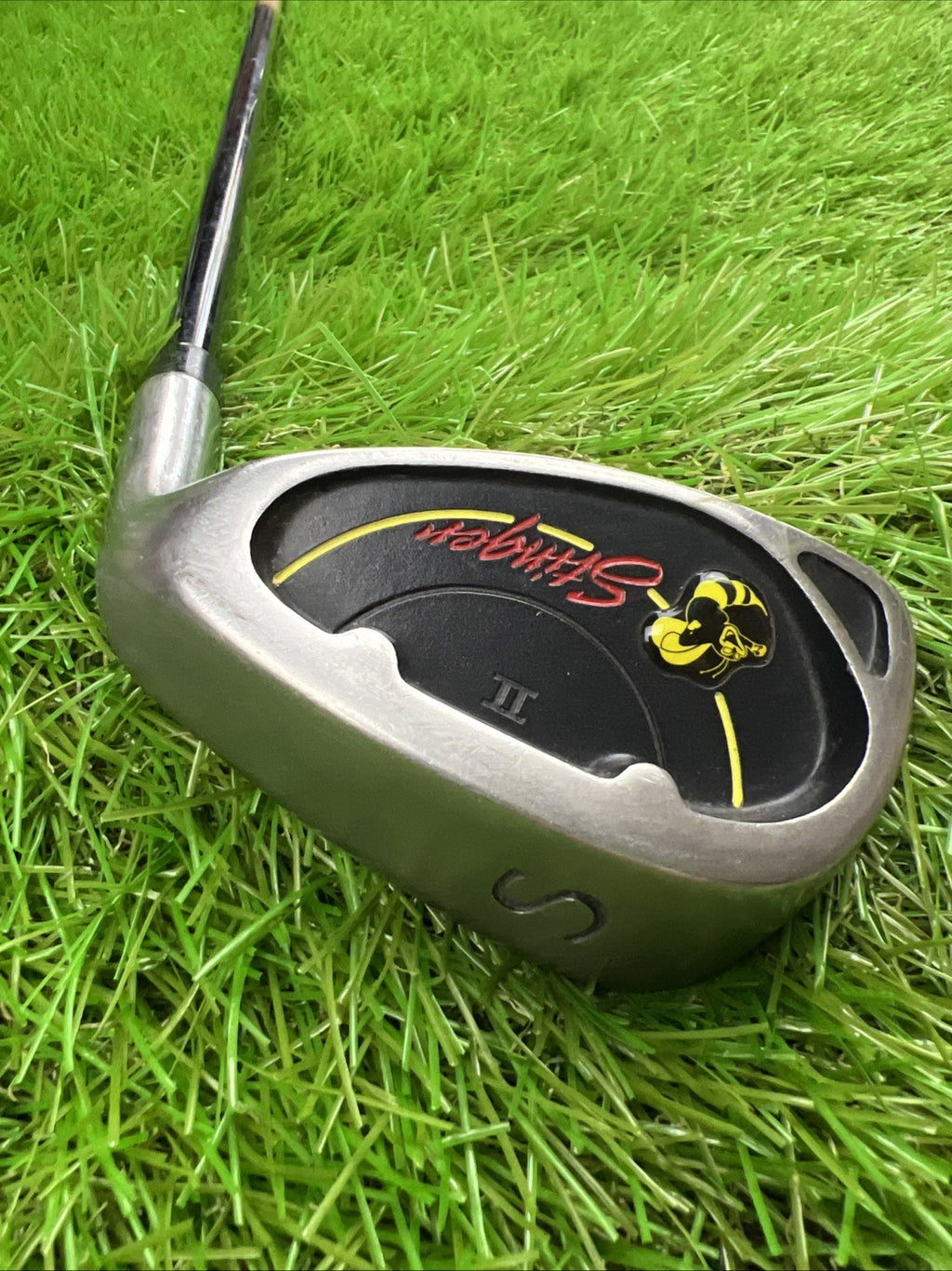 Killer Bee Stinger II Sand Wedge RH Black Rock #2 Regular Flex Shaft 37"