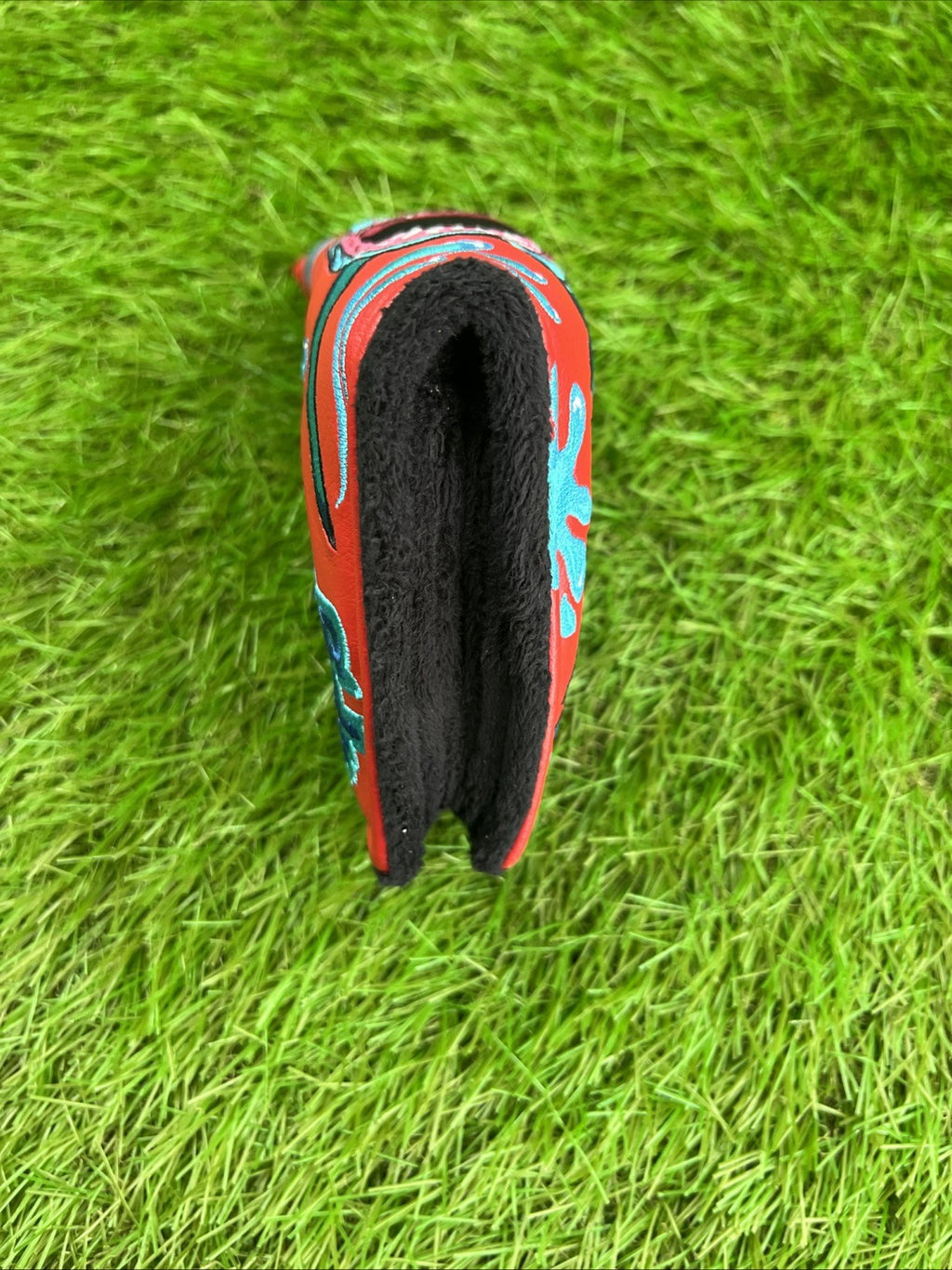 2021Sugar Skull Golf Red Shark Week Blade Putter Headcover Magnetic Closure