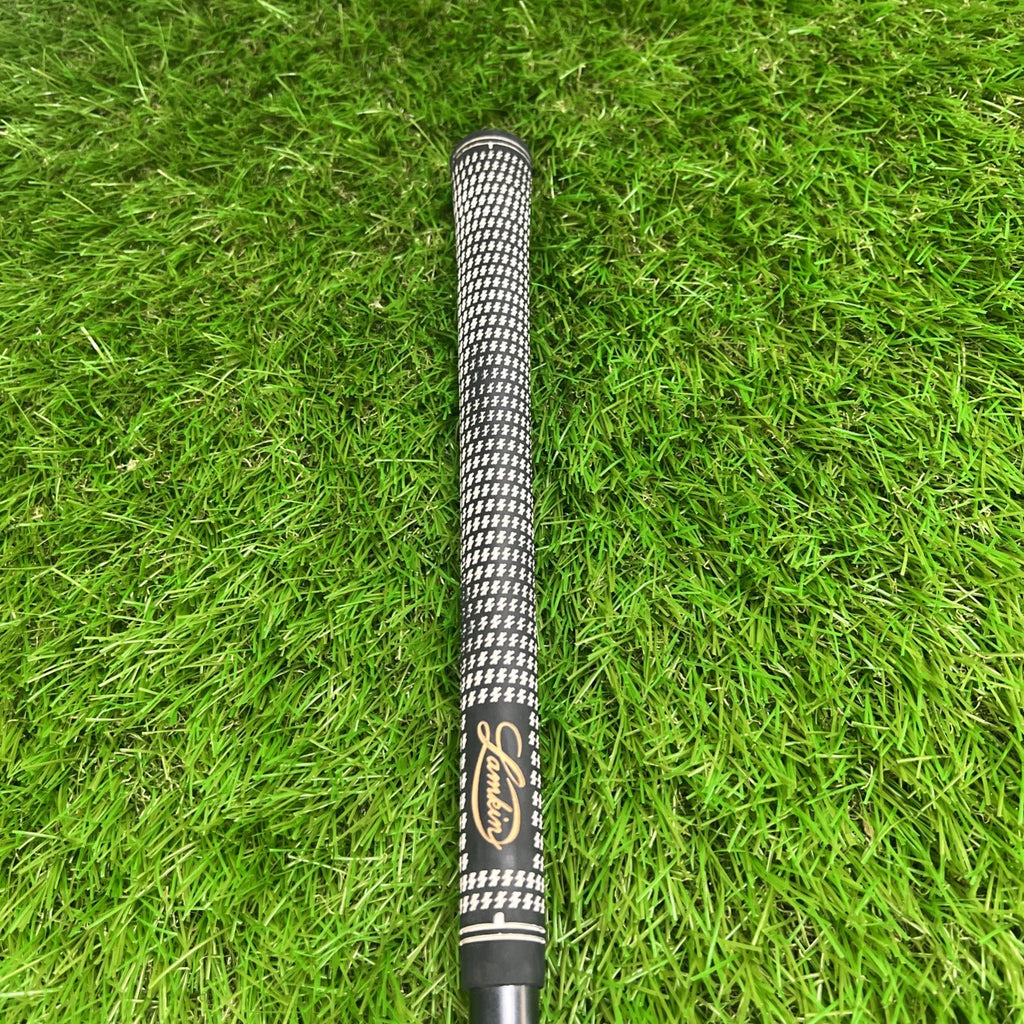 Titleist 976R Pro Titanium Driver 9° RH Stiff Flex Graphite Shaft 44"