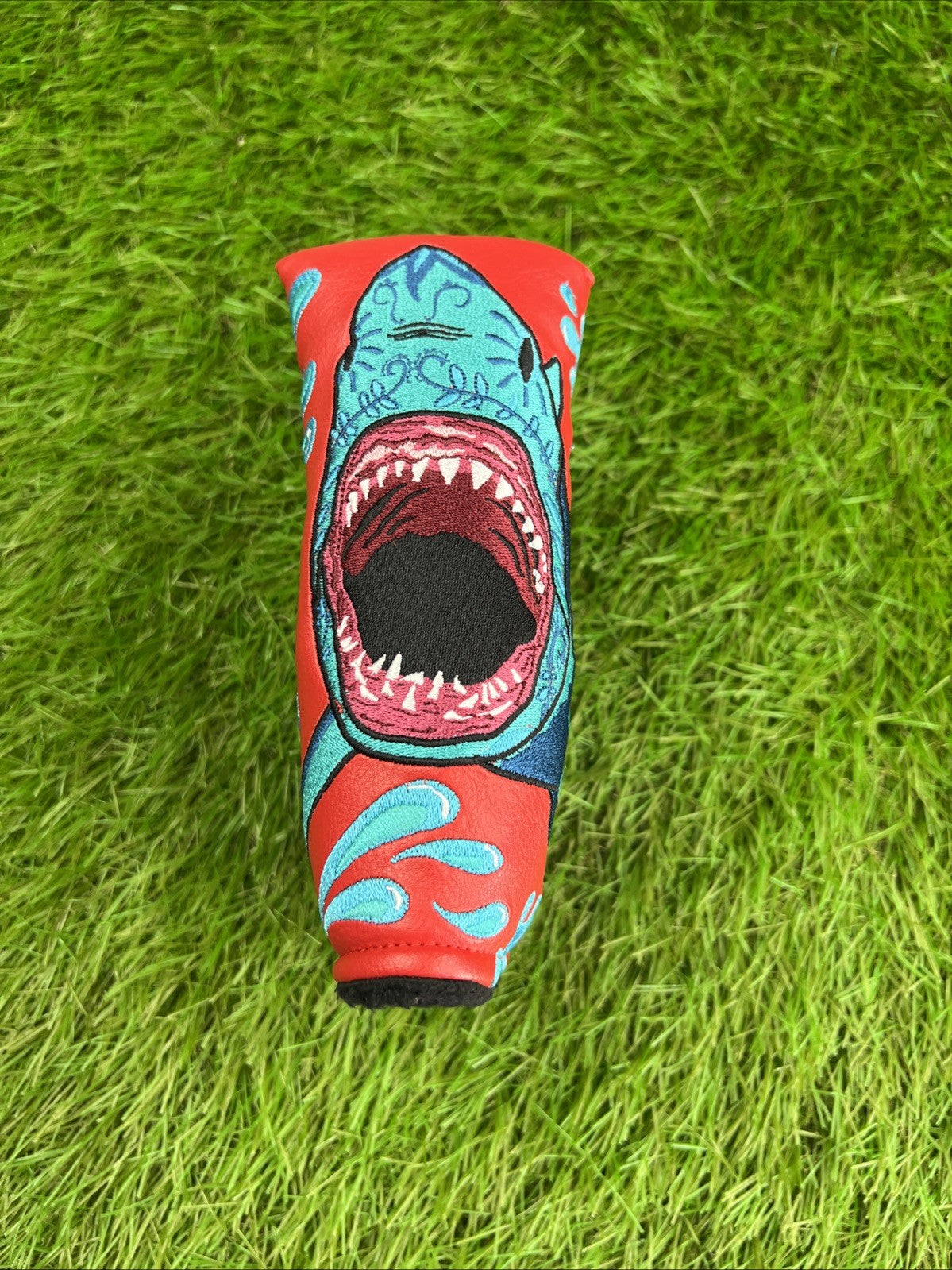 2021Sugar Skull Golf Red Shark Week Blade Putter Headcover Magnetic Closure