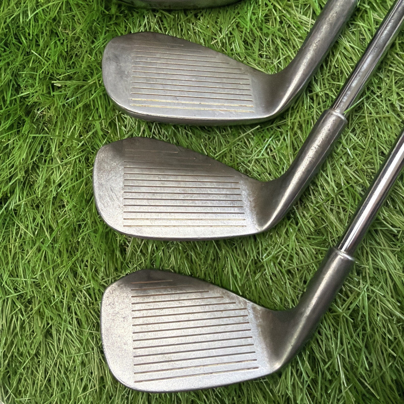 Wilson Wild Thing Oversize Iron Set (3-PW) RH Stiff Flex Steel Shafts