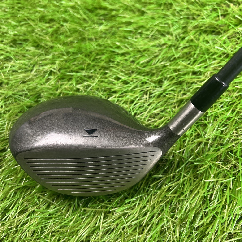 Titleist 976R Pro Titanium Driver 9° RH Stiff Flex Graphite Shaft 44"