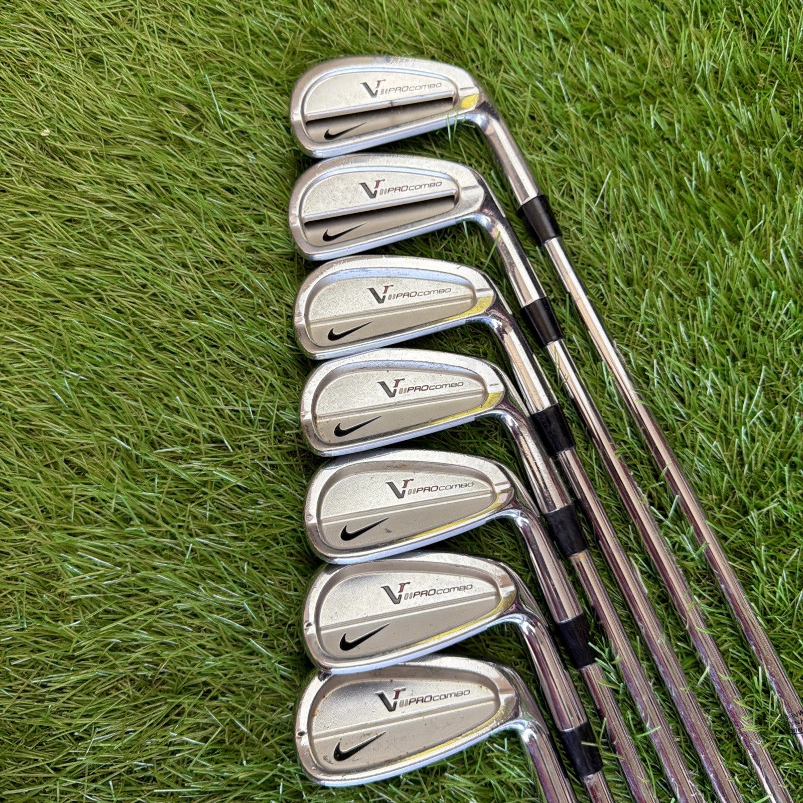 Nike VR II Pro Combo Iron Set (4-PW) Forged RH Dynamic Gold S300 Stiff Flex
