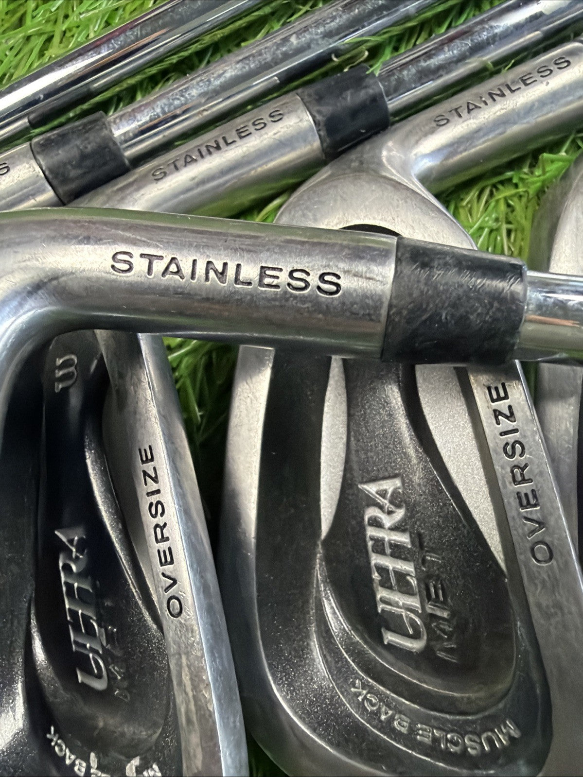 Wilson Ultra MBT Muscle Back Oversize Iron Set (3-9) RH Steel Shafts