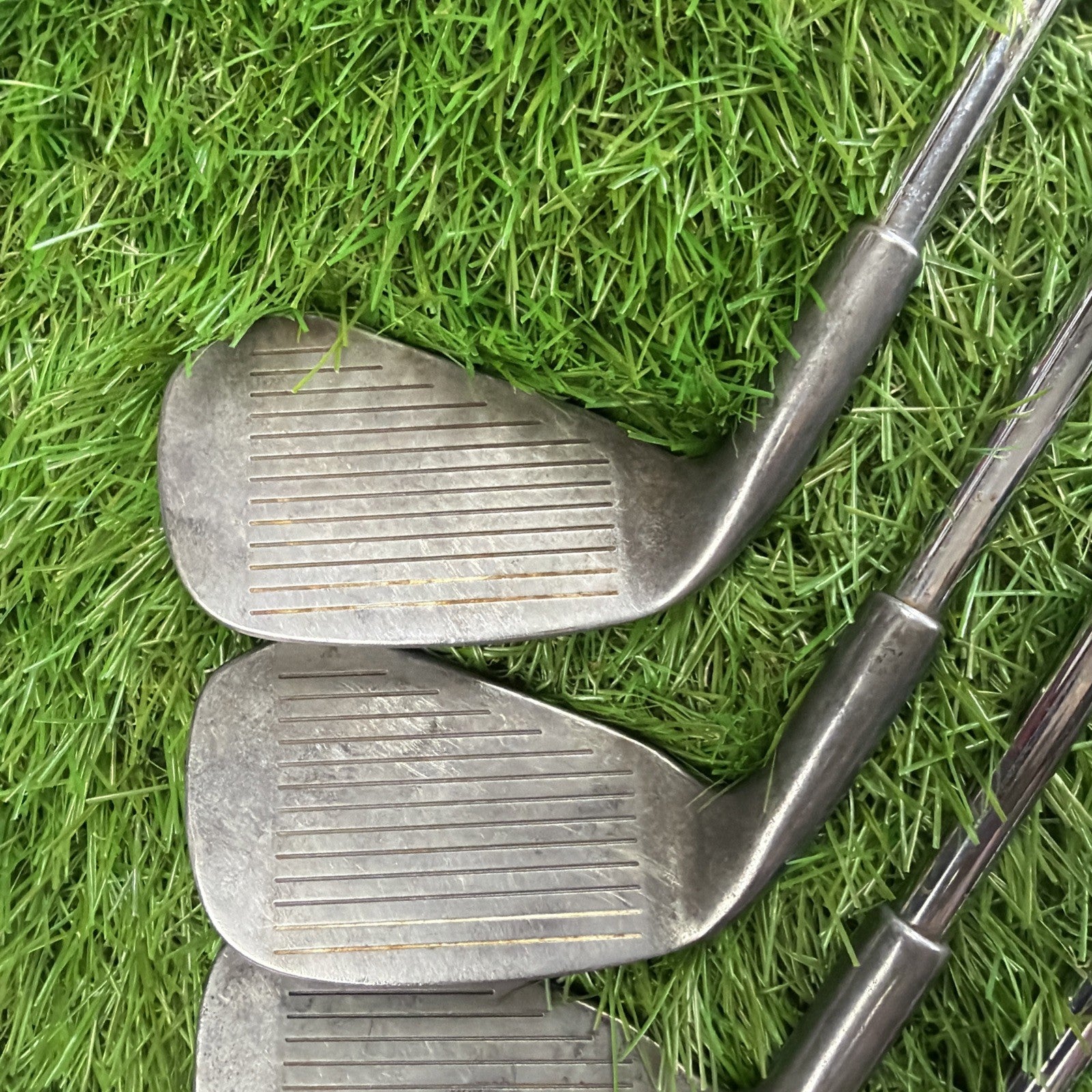 Wilson Wild Thing Oversize Iron Set (3-PW) RH Stiff Flex Steel Shafts