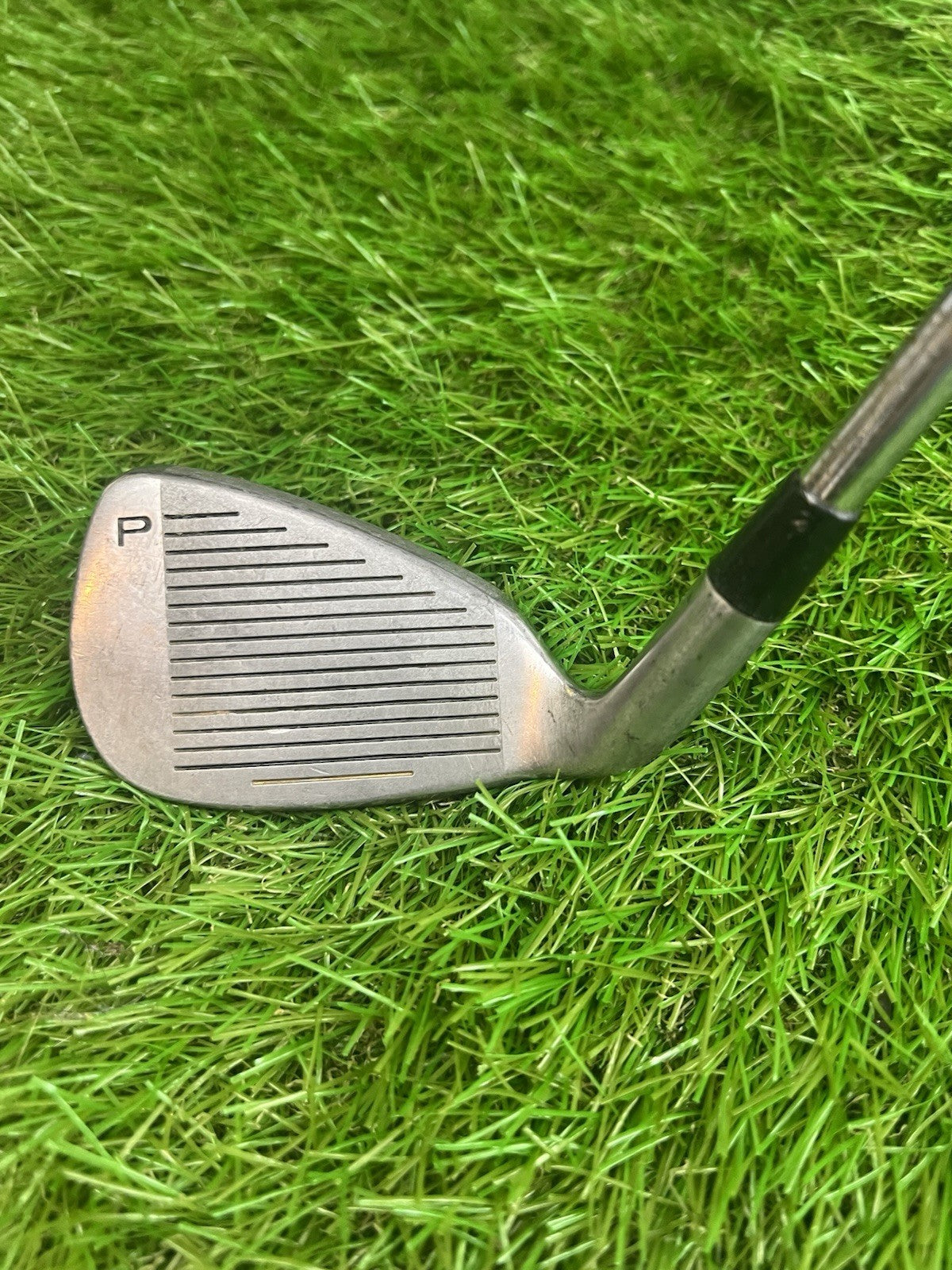 Axis Tour Pitching Wedge RH Steel Shaft