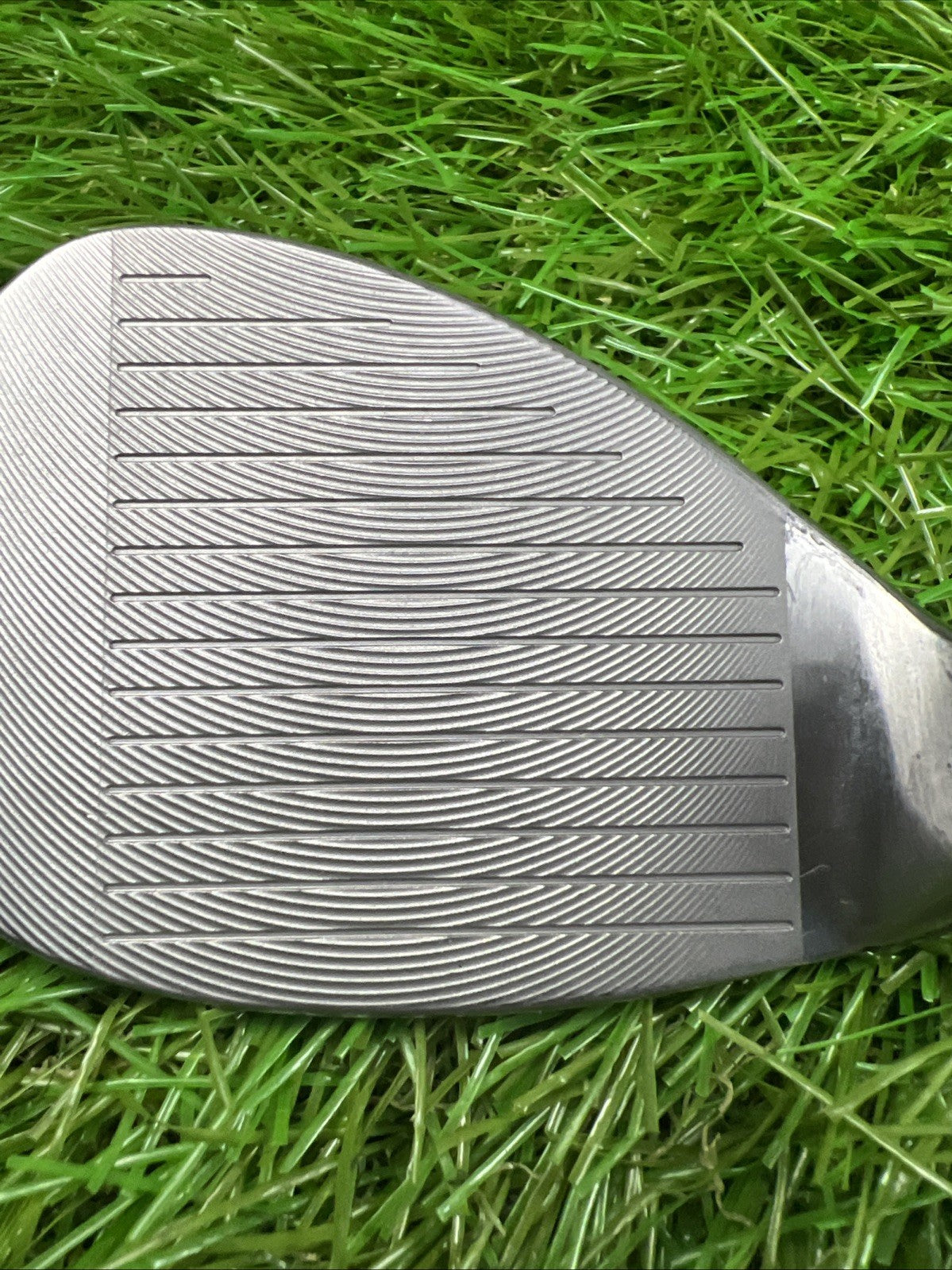 Killer Bee 52° Wedge NCW RH Steel Shaft 35.5"