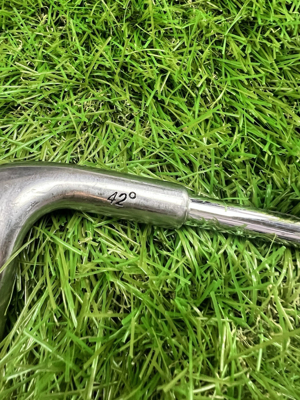 Momentus Chipping Wizzard RH 42 Degree 175 Gram Swing Trainer 35.5"