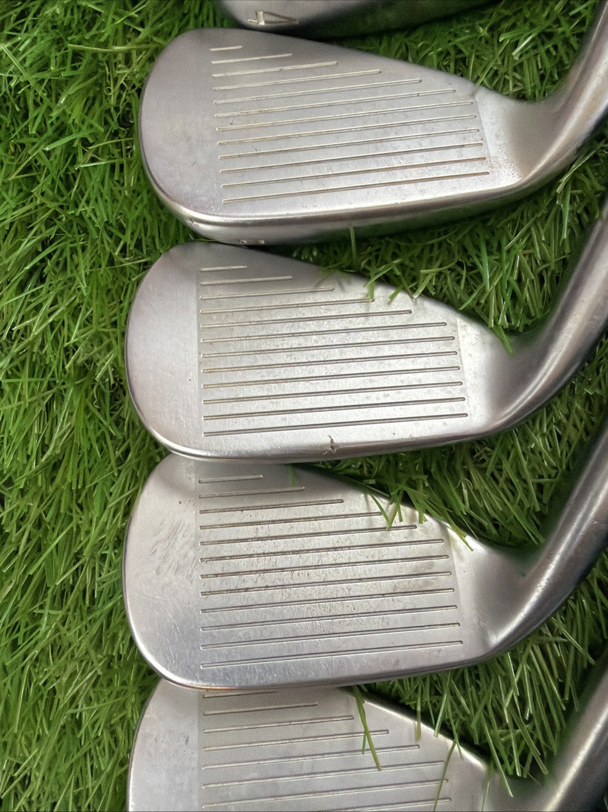 Mizuno JPX 919 Iron Set (4-PW) Forged RH Nippon Tour105 Regular Flex Shafts
